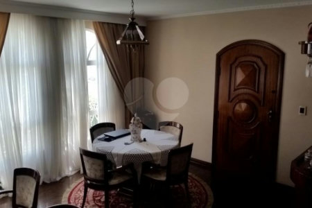Sobrado à venda com 3 quartos, sendo 1 suíte, em Jardim São Paulo(zona Norte), São Paulo, SP