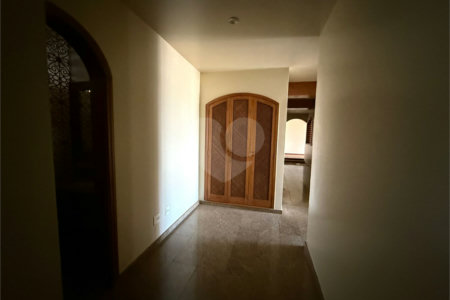 Apartamento à venda com 4 quartos, sendo 2 suítes, no Centro, Araraquara, SP