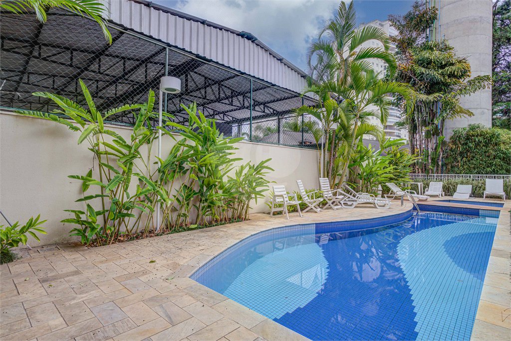 Casa à venda com 3 quartos, sendo 1 suíte, no condomínio Magnólia Gardens, São Paulo - SP