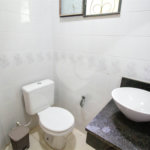 Casa à venda ou para alugar com 5 quartos, sendo 2 suítes, no condomínio Restinga Verde, São Roque - SP
