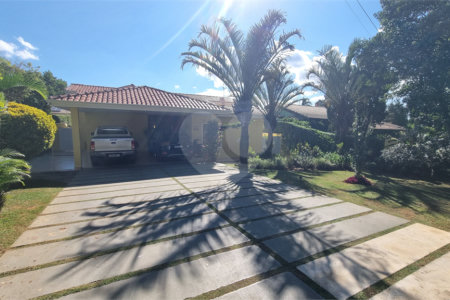 Casa à venda com 3 quartos, sendo 1 suíte,  no condomínio Vivendas do Lago, Sorocaba - SP