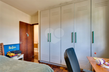 Casa de Vila à venda com 3 quartos, sendo 1 suíte, em Alto da Boa Vista, São Paulo, SP