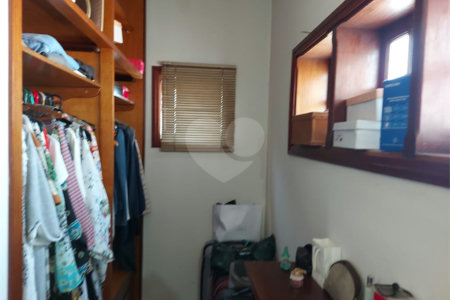 Sobrado à venda com 5 quartos, sendo 4 suítes, em Santa Rosa, Vinhedo, SP