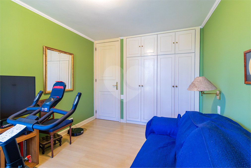 Casa à venda com 3 quartos, sendo 2 suítes, em Interlagos, São Paulo, SP