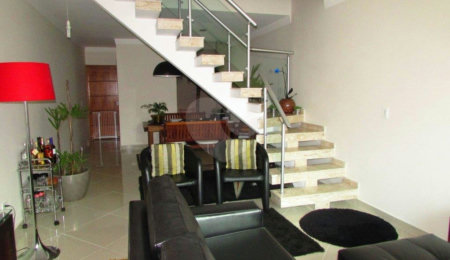 Sobrado à venda com 3 quartos, sendo 1 suíte,  em Vila Constança, São Paulo, SP