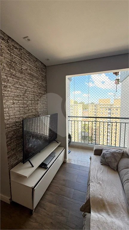 Apartamento com 48m², 2 dormitórios, 1 vaga de garagem, à venda em Itaquera.