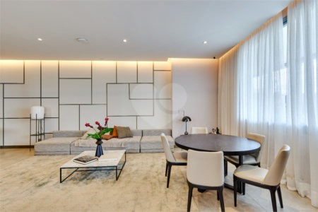 Apartamento à venda com 3 quartos, sendo 2 suítes, em Santo Amaro, São Paulo, SP
