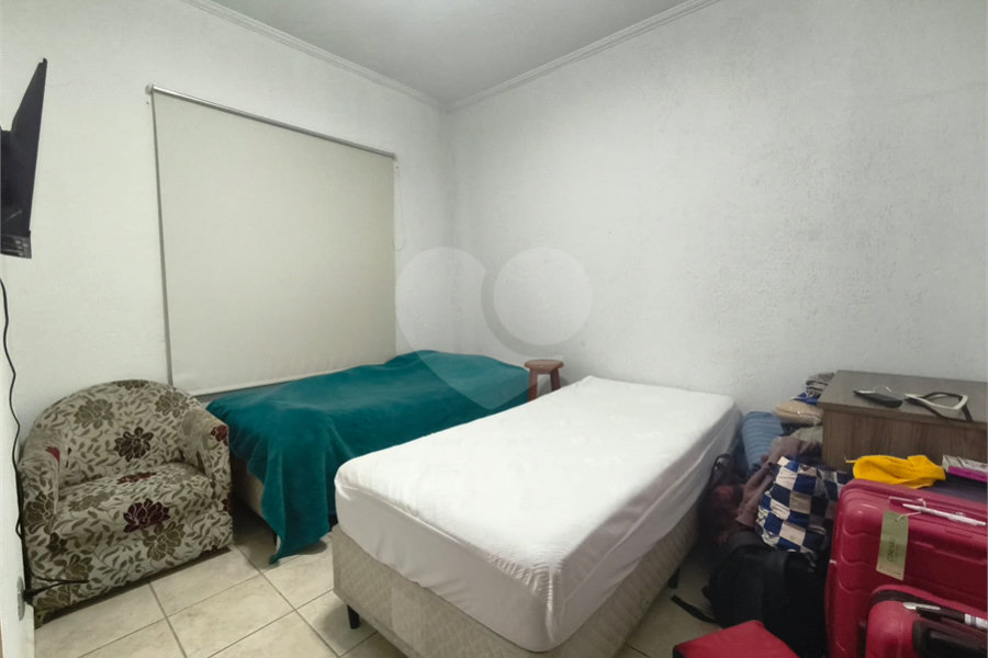 Sobrado à venda com 8 quartos, sendo 2 suítes, em Parada Inglesa, São Paulo, SP