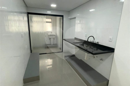 Apartamento à venda com 3 quartos, sendo 2 suítes, em Vila Regente Feijó, São Paulo, SP