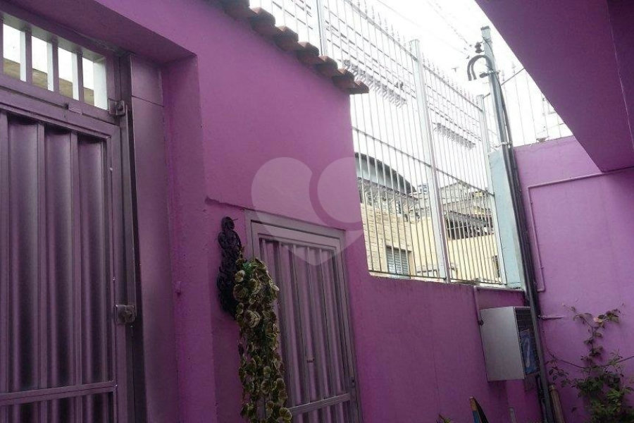 Sobrado à venda com 3 quartos em Parque Peruche, São Paulo, SP
