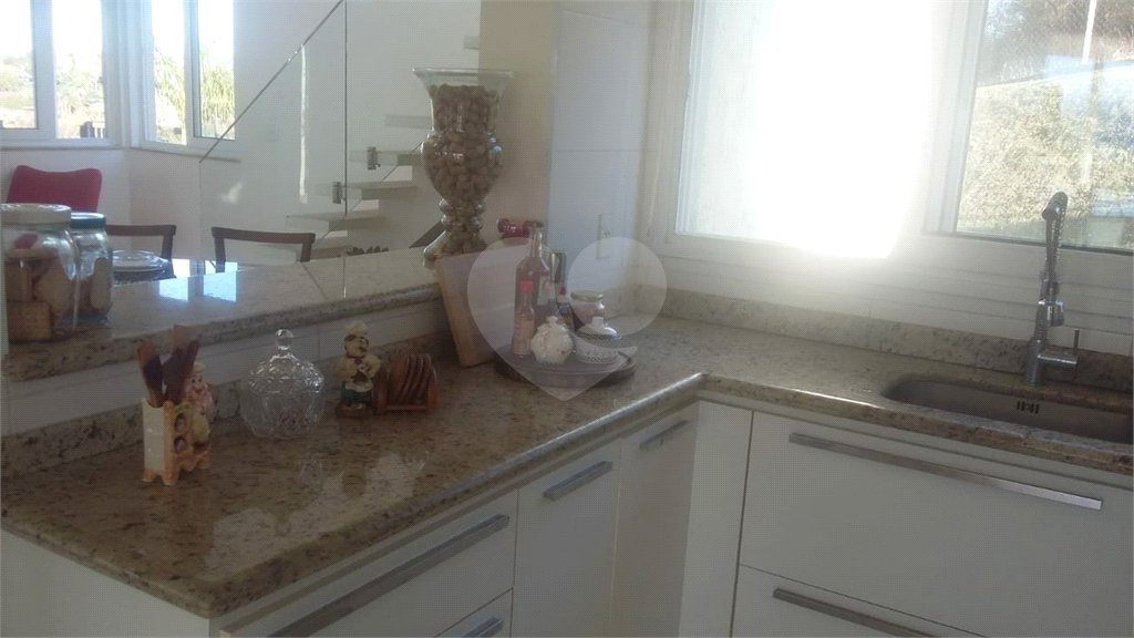 Casa à venda com 4 quartos, sendo 2 suítes, em Pinhal, Jarinu, SP