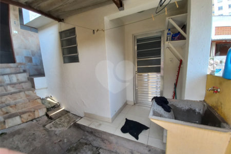 Casa à venda com 5 quartos, sendo 1 suíte, em Jardim Novo Taboão, São Paulo, SP
