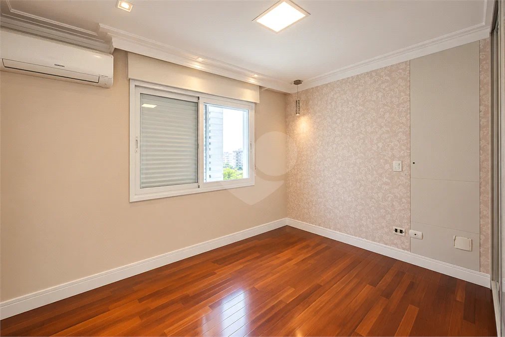 Cobertura de 260 m² em São Bernardo do Campo, com 4 dormitórios, 3 suítes, piscina privativa, espaço gourmet e vista livre. Viva esse privilégio! Agende sua visita e encante-se!