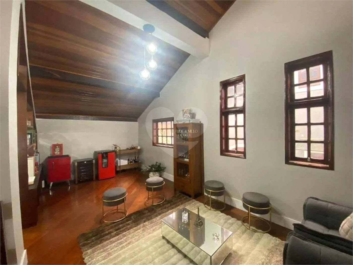 Sobrado à venda com 3 quartos, sendo 1 suíte, em Adalgisa, Osasco, SP