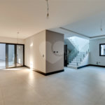 Casa à venda com 4 suítes no condomínio Reserva Robélia, São Paulo - SP