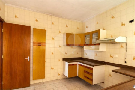 Sobrado à venda com 3 quartos, sendo 1 suíte, em Vila Vasconcelos, São Paulo, SP
