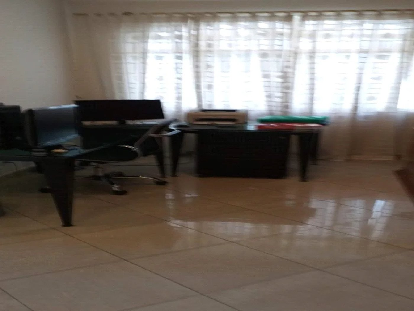 Casa à venda com 4 quartos, sendo 3 suítes, em Jardim Bonfiglioli, São Paulo, SP