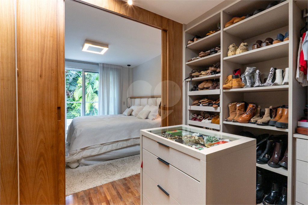 Casa à venda com 3 suítes no condomínio Modernne, São Paulo - SP