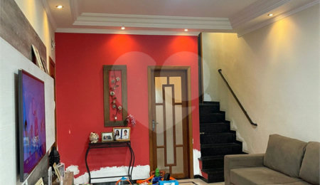Casa à venda com 3 quartos, sendo 1 suíte,  em Vila Leonor, São Paulo, SP