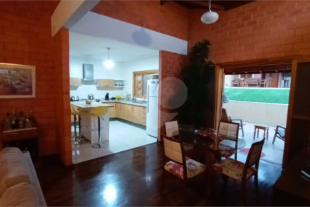Casa à venda ou para alugar com 3 quartos, sendo 1 suíte, no condomínio Paysage Noble, Vargem Grande Paulista - SP