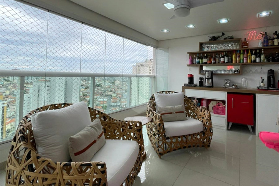 Apartamento à venda com 3 suítes em Santa Teresinha, São Paulo, SP