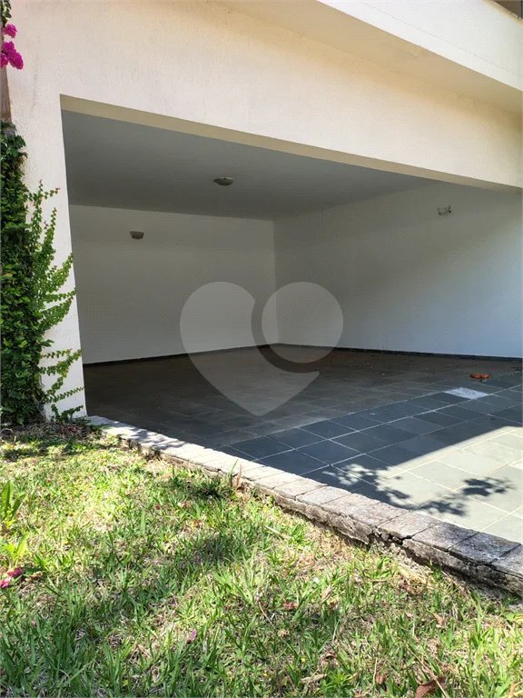 Casa à venda ou para alugar com 5 quartos, sendo 2 suítes, em Jardim Dos Estados, Poços de Caldas - MG