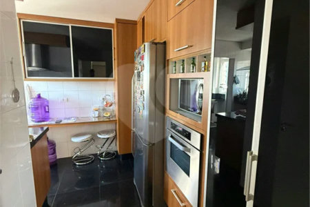 Apartamento à enda no Jd. Anália Franco