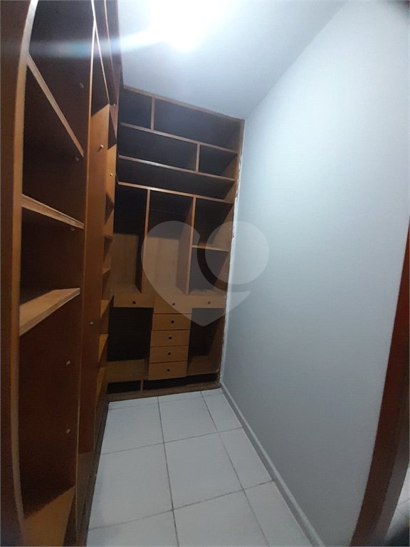 Casa de Alto Padrão à Venda e Locação no Parque Santa Mônica - São Carlos