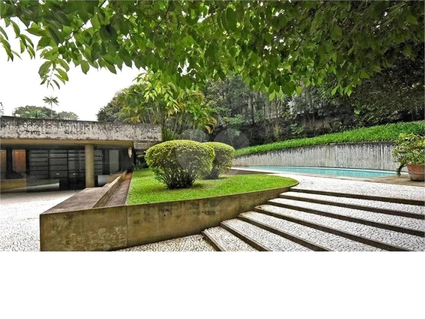 Casa com 976 m² e terreno de 3.100 m², à venda por R$ 16.000.000,00