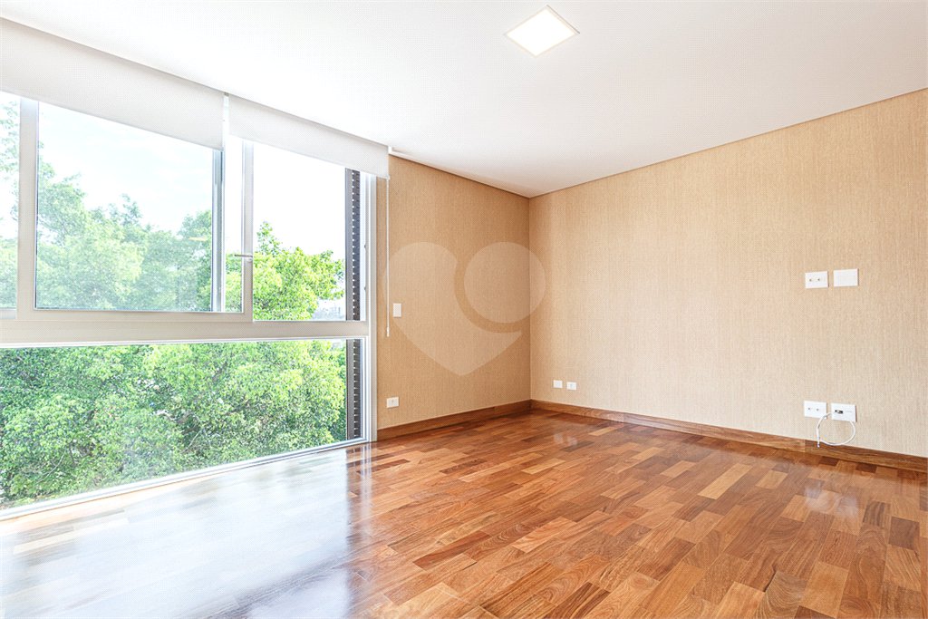 Casa à venda com 4 suítes no condomínio Villagio Quadrifolio, São Paulo - SP