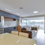 Apartamento com 68m² sala 02 ambientes, 02 dormitórios, sendo 01 suíte banheiro social e vaga no subsolo.! Venha conhecer!