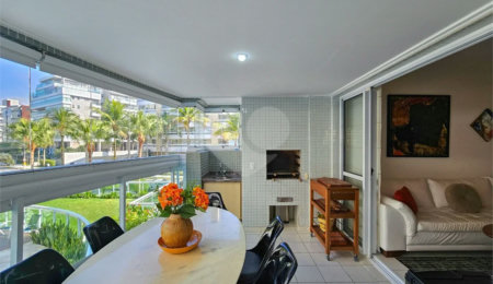 Apartamento à venda com 4 suítes em Riviera de São Lourenço, Bertioga, SP