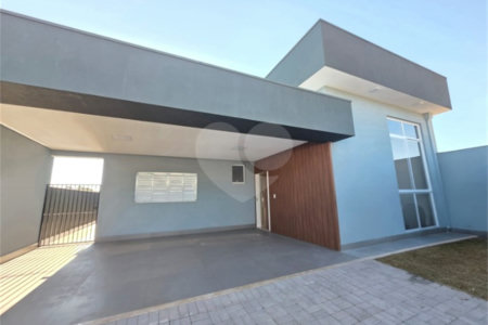 Casa a Venda no Loteamento Jardim Santa Maria em Vinhedo/SP