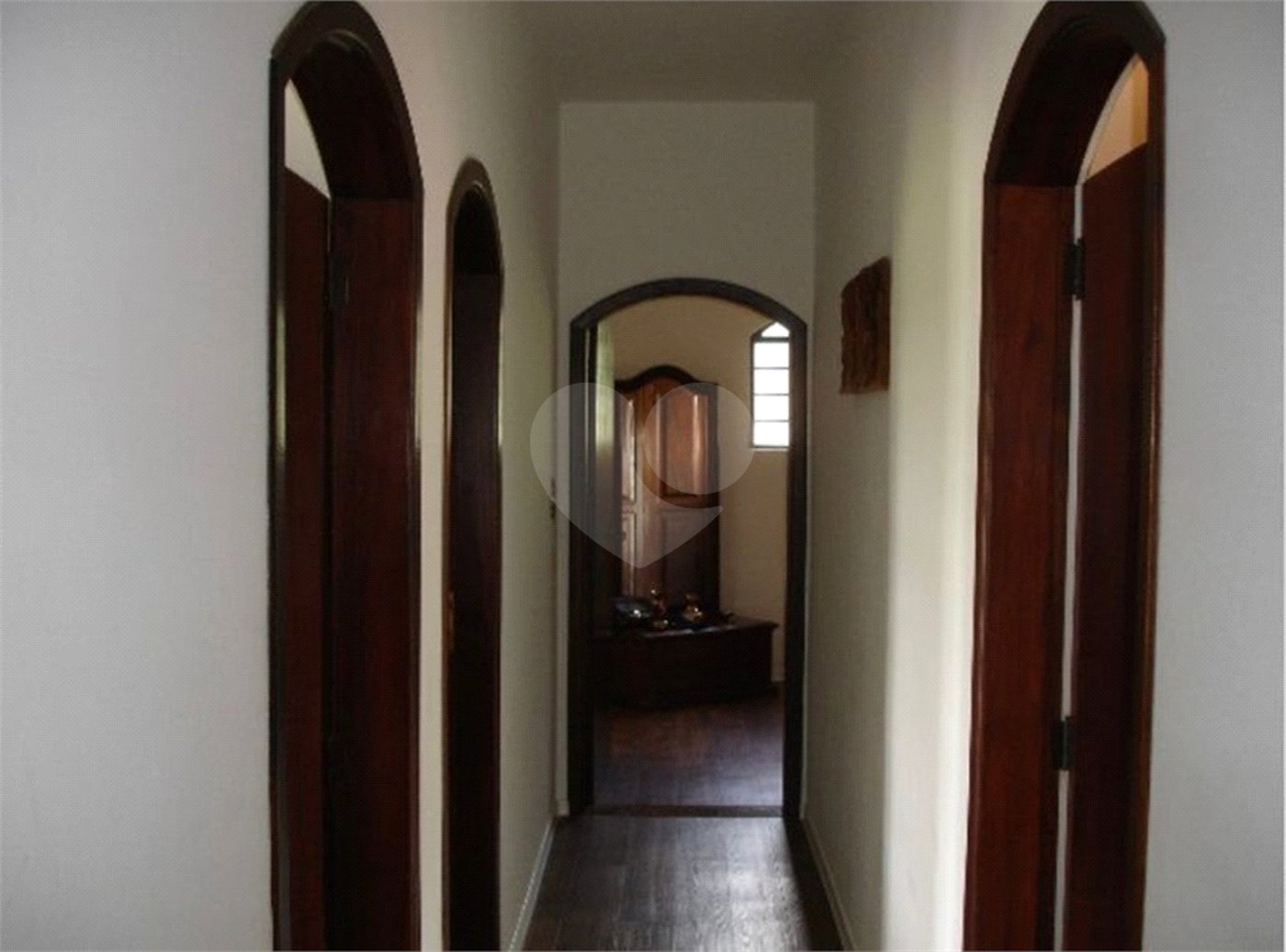 Chácara à venda com 6 quartos, sendo 2 suítes, no Centro, Serra Negra, SP