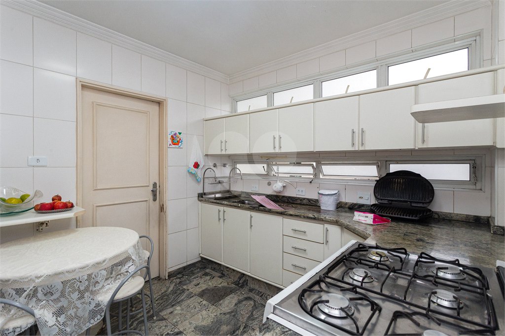 Apartamento à venda com 3 quartos, sendo 1 suíte, em Jardim Paulista, São Paulo, SP