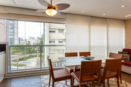 Apartamento à venda com 2 quartos, sendo 1 suíte, em Chácara Santo Antônio, São Paulo, SP