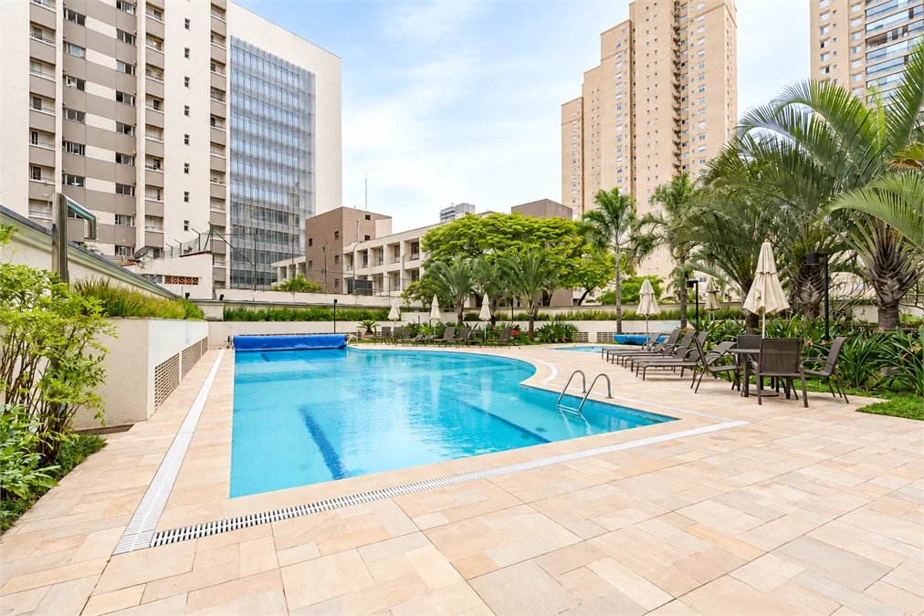 Apartamento à venda com 3 quartos, sendo 1 suíte,  em Jardim das Acácias, São Paulo, SP