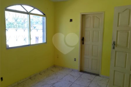 Casa à venda com 3 quartos, sendo 1 suíte, em Sepetiba, Rio de Janeiro, RJ