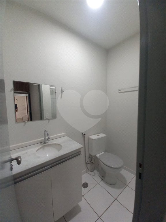 Casa à venda com 3 quartos, sendo 1 suíte, no condomínio Terra Nova, Várzea Grande - MT