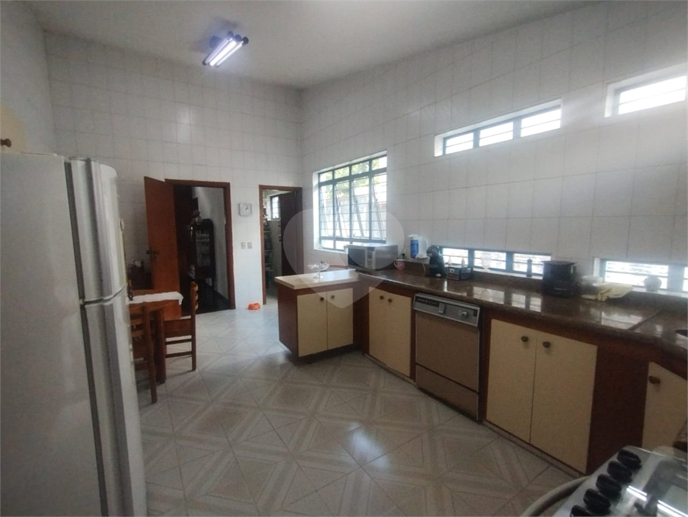Casa à venda com 5 quartos, sendo 1 suíte, em Parque da Lagoa, Itapetininga, SP