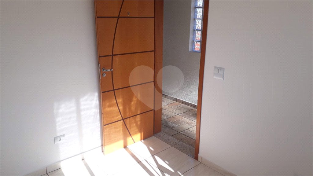 Casa à venda com 1 quarto no condomínio Camila I, São Paulo - SP