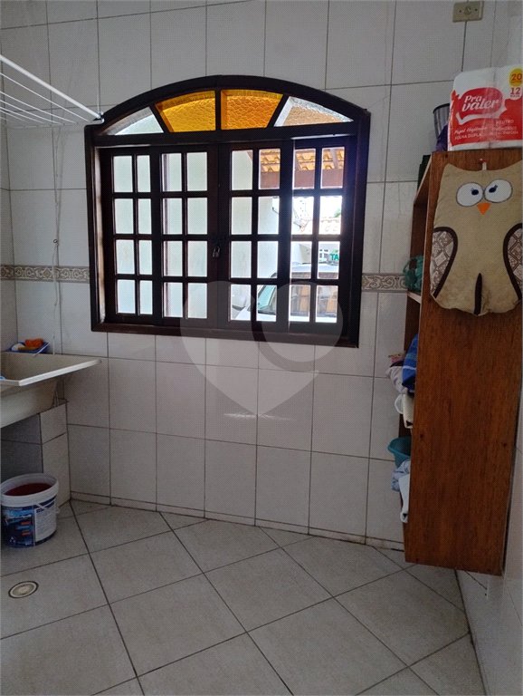 Sobrado à venda com 6 quartos, sendo 2 suítes, em Balneário Stella Maris, Peruíbe, SP