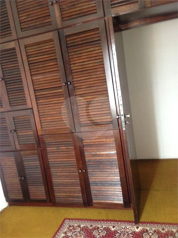 Sobrado à venda com 4 quartos, sendo 1 suíte, em Jardim Celeste, São Paulo, SP
