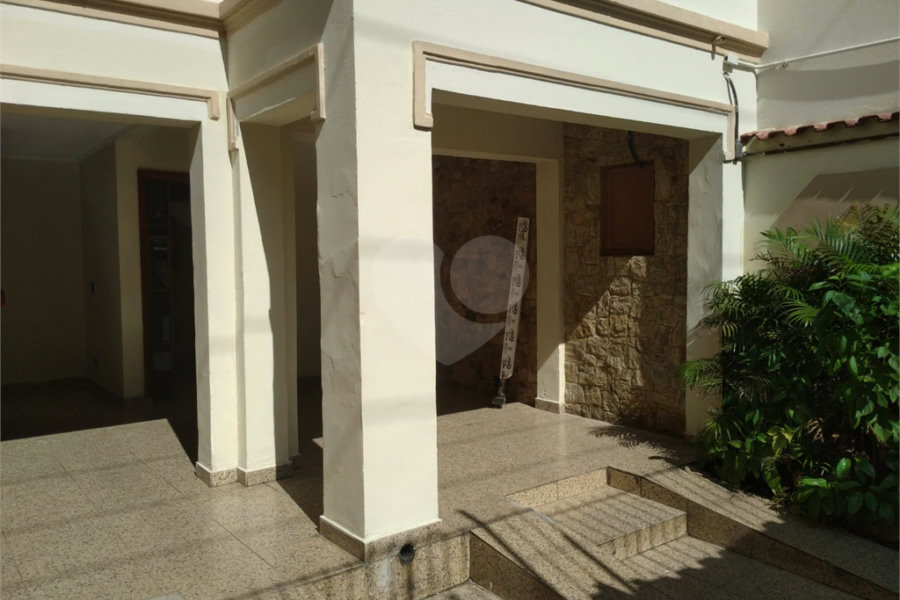 Sobrado à venda com 3 quartos em Santana, São Paulo, SP