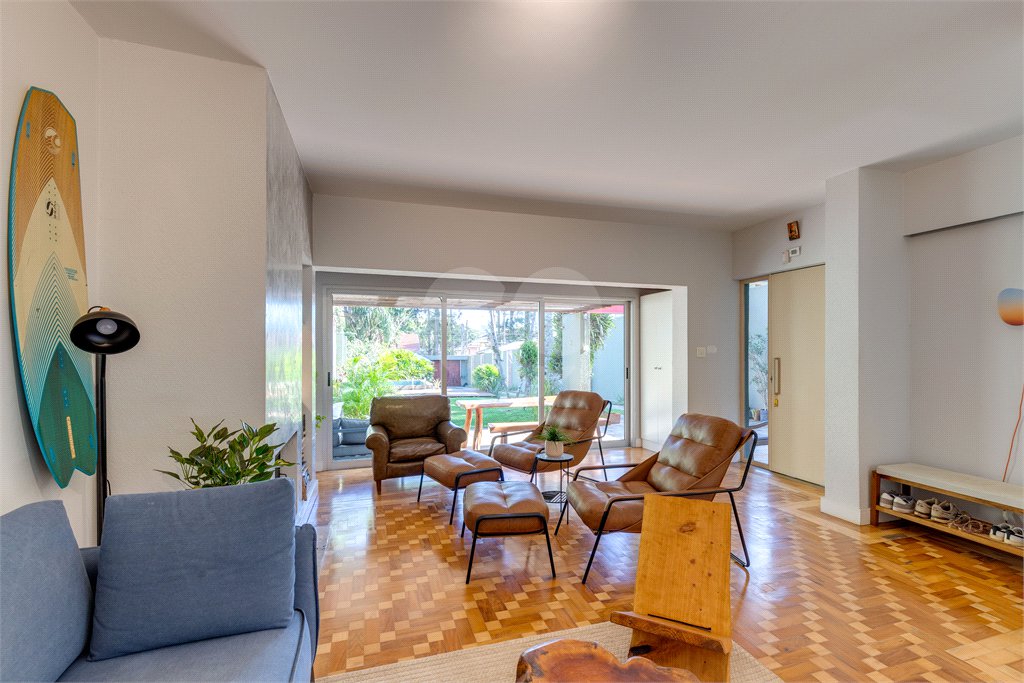 Casa à venda com 4 quartos, sendo 2 suítes,  em Alto da Boa Vista, São Paulo, SP