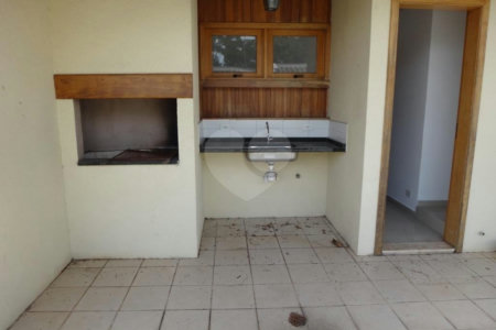 Casa à venda ou para alugar com 4 quartos, sendo 2 suítes, no condomínio Vila Hípica, São Paulo - SP
