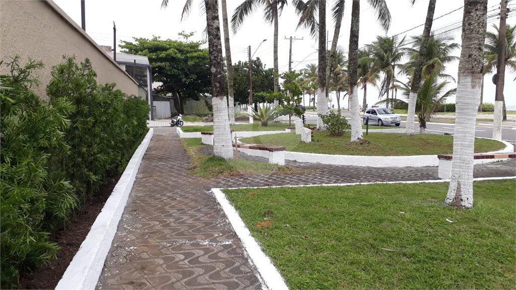 Apartamento à venda com 2 quartos, sendo 1 suíte, em Caiçara, Praia Grande, SP