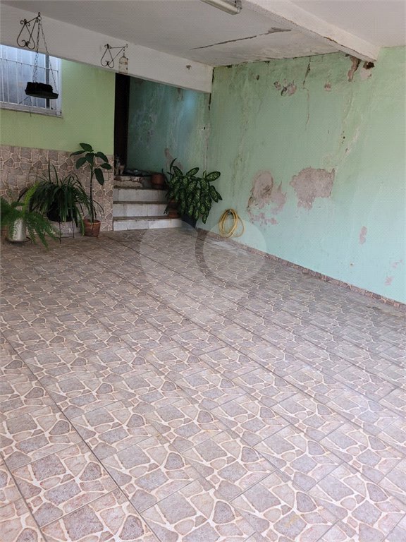 Sobrado à venda com 3 quartos em Vila Marari, São Paulo, SP