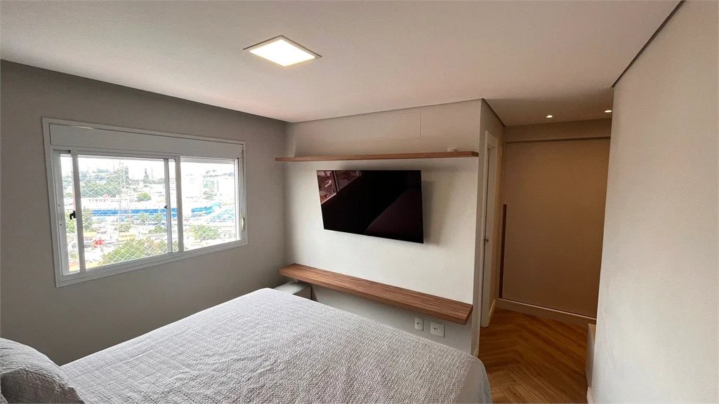 Apartamento à venda com 4 quartos, sendo 1 suíte,  em Jardim Vazani, São Paulo, SP