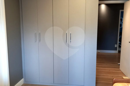 Apartamento à venda com 4 suítes em Vila Suzana, São Paulo, SP